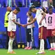 Lamine Yamal (rechts) ist der größte Star Spaniens - abhängig von ihm ist das Team nicht. - Bild: Tom Weller/dpa
