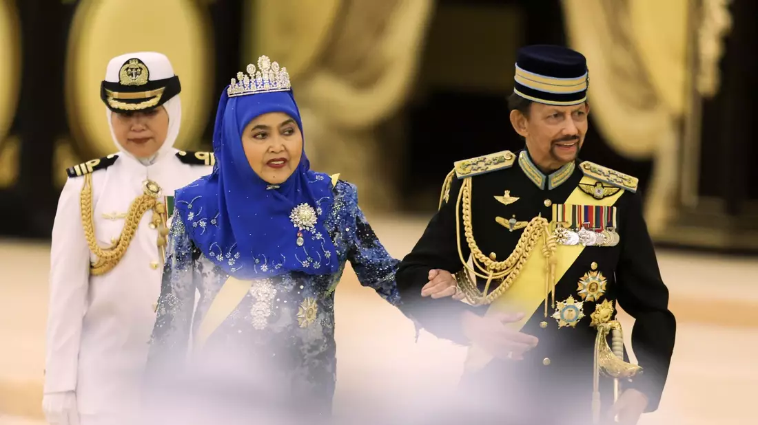 Der Sultan verfügt über geradezu märchenhaften Reichtum. (Archivbild) - Bild: Hasnoor Hussain/Reuters Pool/AP/dpa