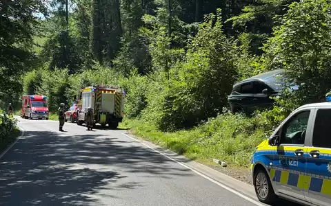 FW-EN: Verkehrsunfall auf der Ender Talstraße Straße - Fahrer leichtverletzt - Foto: presseportal.de