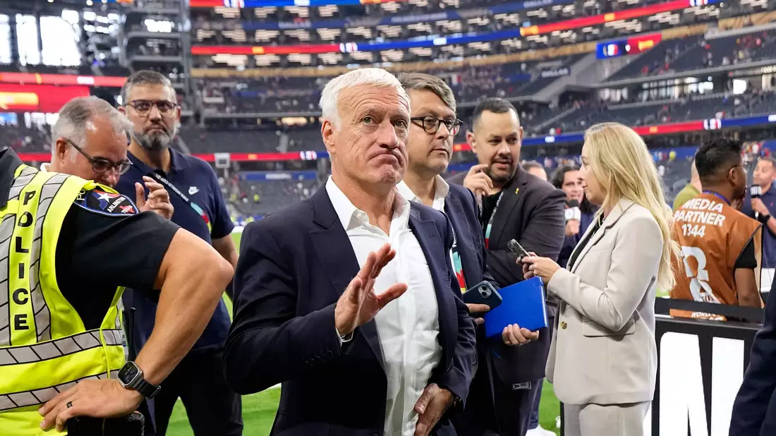 Bekommt zum Abschied nur das kleine Finale: Didier Deschamps. - Bild: Ashley Landis/AP/dpa