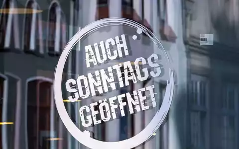 An Sonn- und Feiertagen müssen Geschäfte in der Regel geschlossen bleiben. In einigen Bundesländern gibt es bereits Sonderregelungen für Sonntagsöffnungen. (Symbolbild)  - Foto: Jens Büttner/dpa