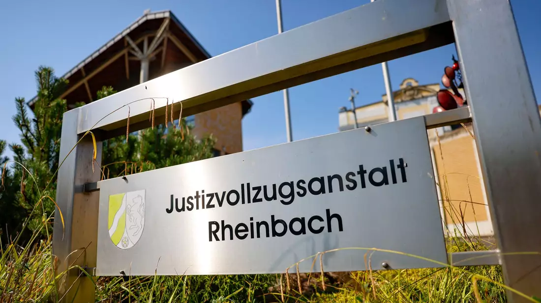 Auch in der JVA Rheinbach gab es am Dienstag eine Razzia - Bild: Thomas Banneyer/dpa