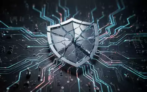 Abstraktes Bild eines zerbrochenen digitalen Schildsymbols über einer Leiterplatte, das eine Sicherheitslücke symbolisiert. - Foto: über boerse-global.de