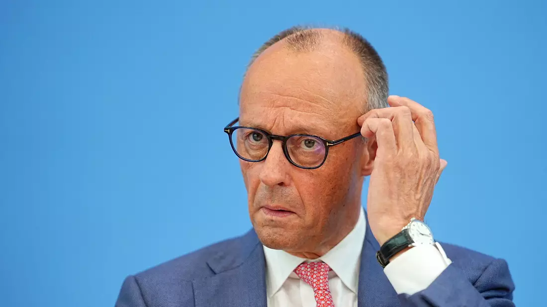 Eine zweite Amtszeit - Kanzler Merz legt sich nicht hinsichtlich seiner Ambitionen fest - Bild: Michael Kappeler/dpa