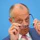 Kanzler Merz verteidigt geplante Einschnitte bei Unterhaltsvorschuss - Bild: Michael Kappeler/dpa