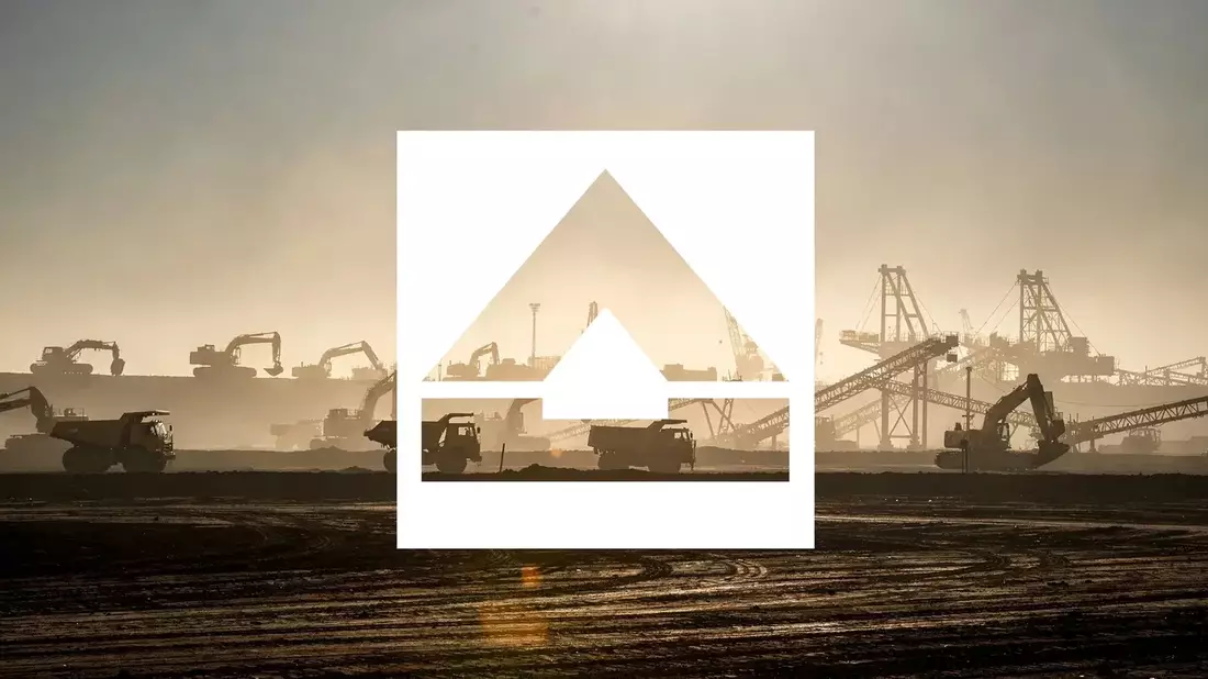 Jefferies Lifts Hochtief Price Target to €508, Holds Rating Amid AI Boom