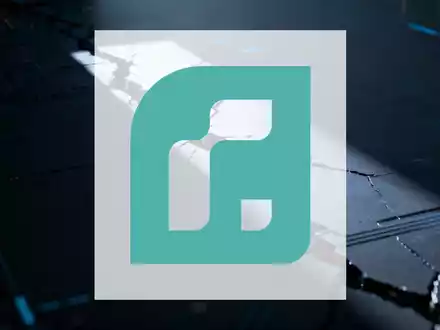 Abstrakte Darstellung der Quantencomputing-Branche mit gebrochenem Licht und tiefen Schatten, die einen starken Rückgang symbolisieren. - Foto: über boerse-global.de