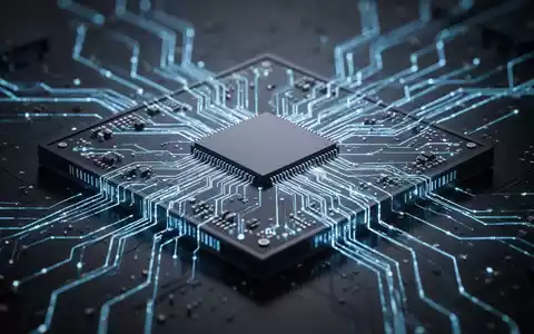Nahaufnahme eines Hightech-CPU-Mikrochips mit leuchtend blauen Schaltkreisen, die fortschrittliche Halbleiterfertigung repräsentieren. - Foto: über boerse-global.de