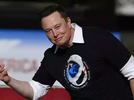 Elon Musk wurde mit dem SpaceX-Börsengang zum ersten Menschen mit einem Billionenvermögen - zumindest auf dem Papier. (Archivbild) - Foto: Paul Hennessy/SOPA Images via ZUMA Wire/dpa