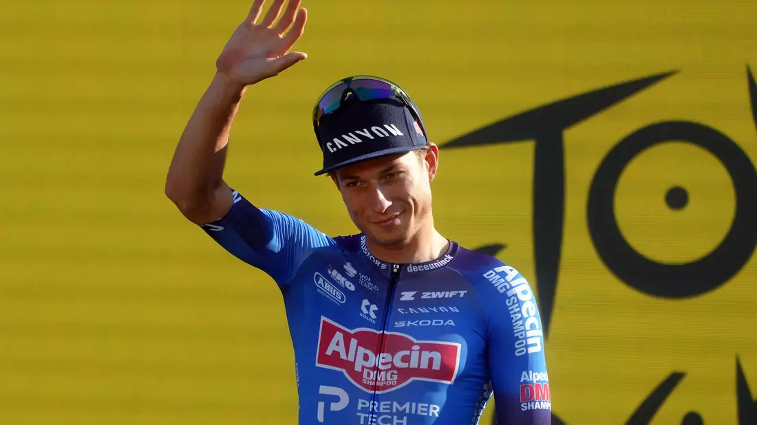 Der belgische Sprinter Jasper Philipsen belegte Platz drei auf der elften Tour-Etappe. (Archivbild) - Bild: Thibault Camus/AP/dpa