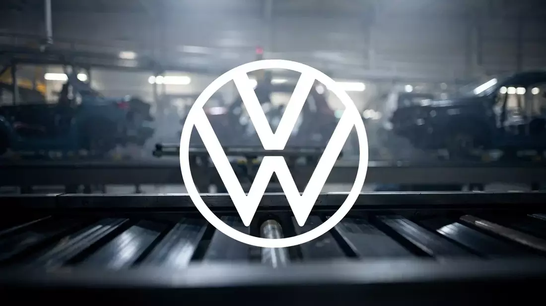 VW CEO Blume Escalates Restructuring: 100,000 Job Cuts After Board Rejects Plan