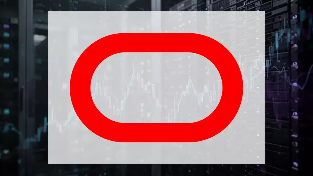 Oracle Stock Bounces from Low as Sovereign Cloud Win Offsets Debt and Downgrade Risks