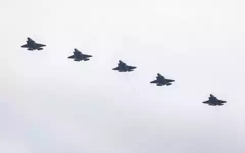 Das US-Militär hat erneut Angriffe gegen Ziele im Iran aufgenommen. (Archivfoto) - Foto: Kendall Torres Cortés/dpa