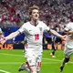 Anthony Gordon schoss England in Führung. - Bild: Bradley Collyer/PA Wire/dpa
