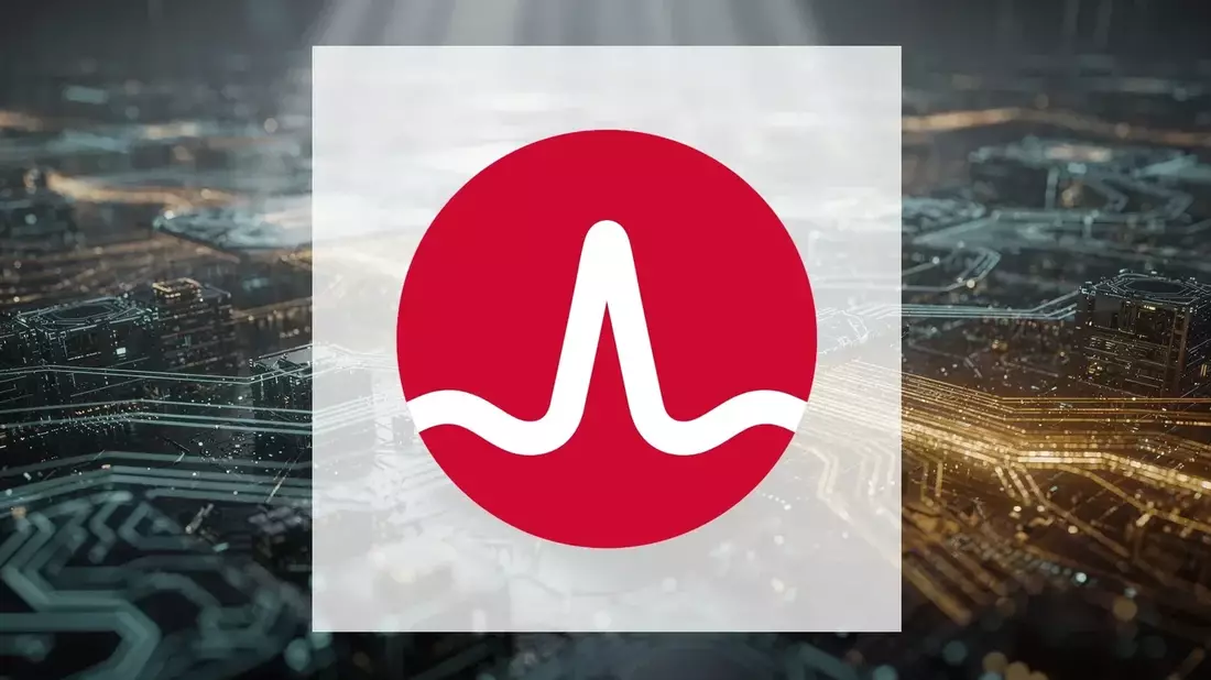 Broadcom Bounces on Rotation, Analyst Refutes MediaTek AI Threat