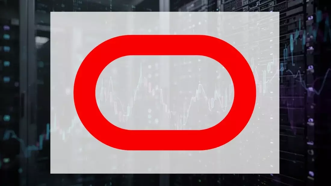 Oracle Stock Plunges 59% Despite 90% Analyst Upside and Japan Cloud Win