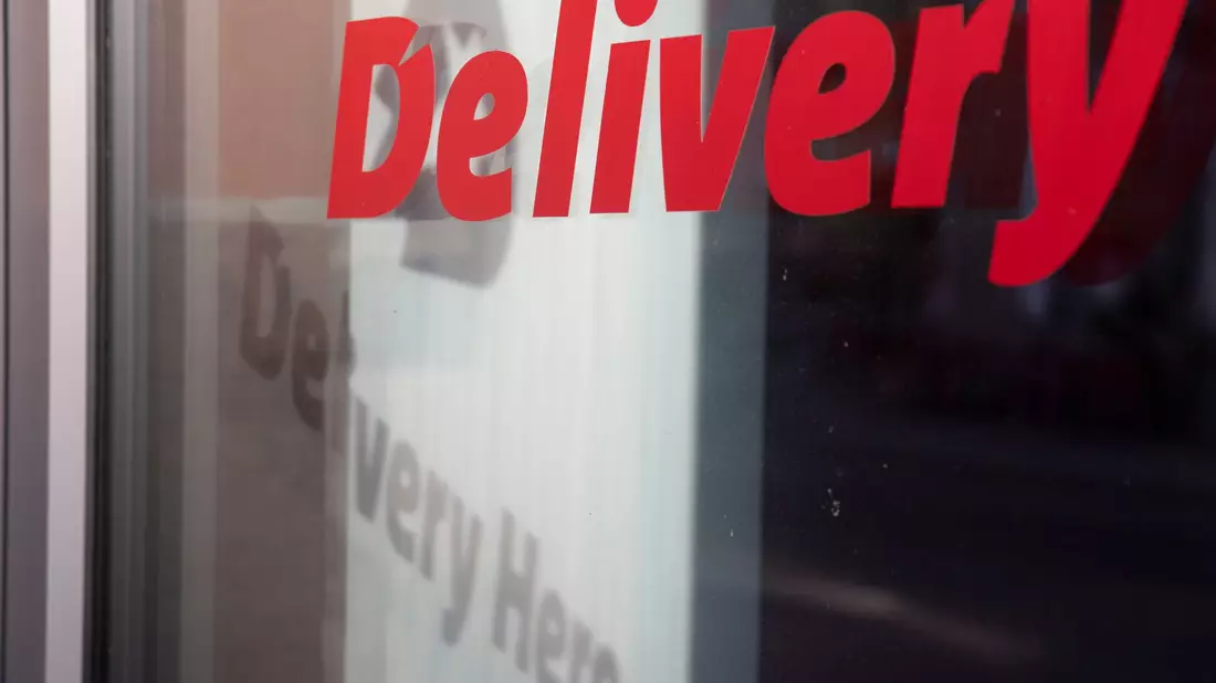 Milliardendeal: Delivery Hero wird von Uber gekauft. (Archivbild) - Bild: Paul Zinken/dpa
