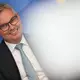 Für EU-Migrationskommissar Magnus Brunner ist der Zeitpunkt für ein Ende der Grenzkontrollen innerhalb der EU gekommen.  - Bild: Michael Brandt/dpa-ENR-Pool /dpa