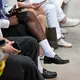 Weiße Socken und Loafer zur kurzen Hose - 2026 kein Problem. (Archivbild) - Bild: Jens Kalaene/dpa
