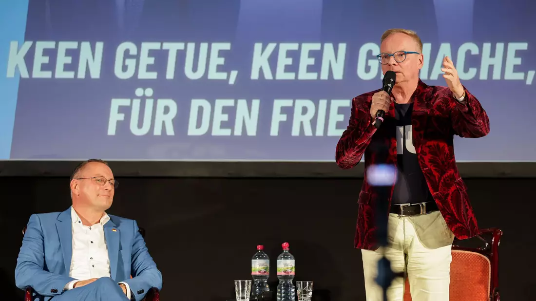 Uwe Steimle weist die Kritik zurück. - Bild: Jan Woitas/dpa