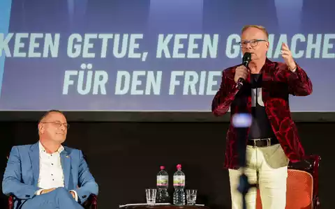 Uwe Steimle weist die Kritik zurück. - Foto: Jan Woitas/dpa