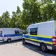 Die Polizei ermittelt nach einem Angriff auf eine Behörden-Mitarbeiterin in Finsterwalde. Ein Mann soll in ihrem Büro ein Feuer gelegt haben.  - Bild: Frank Hammerschmidt/dpa