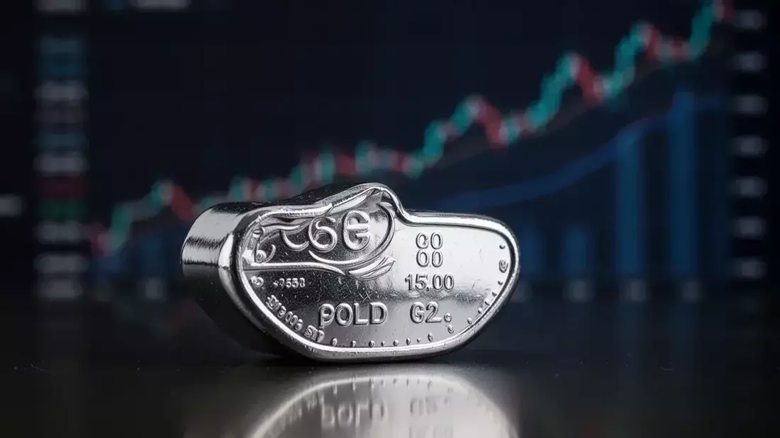 Plata cae un 1,19% a 56,61 dólares: geopolítica e inflación marcan rumbo