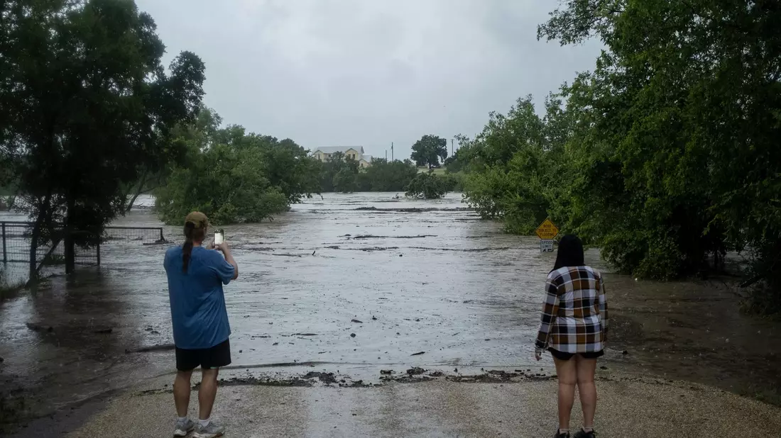 In Texas ist es zu Überschwemmungen gekommen. - Bild: Joel Angel Juarez/FR172380 AP/AP/dpa