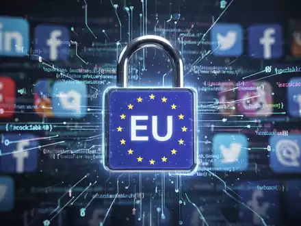 Digitales Vorhängeschloss mit EU-Symbol, leuchtende Codezeilen, verschwommene Social-Media-Icons im Hintergrund. - Foto: über boerse-global.de