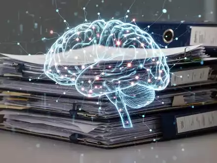 Ein stilisiertes leuchtendes neuronales Netz überlagert einen Stapel physischer Dokumente und Aktenordner, der Daten und Regulierung symbolisiert. - Foto: über boerse-global.de