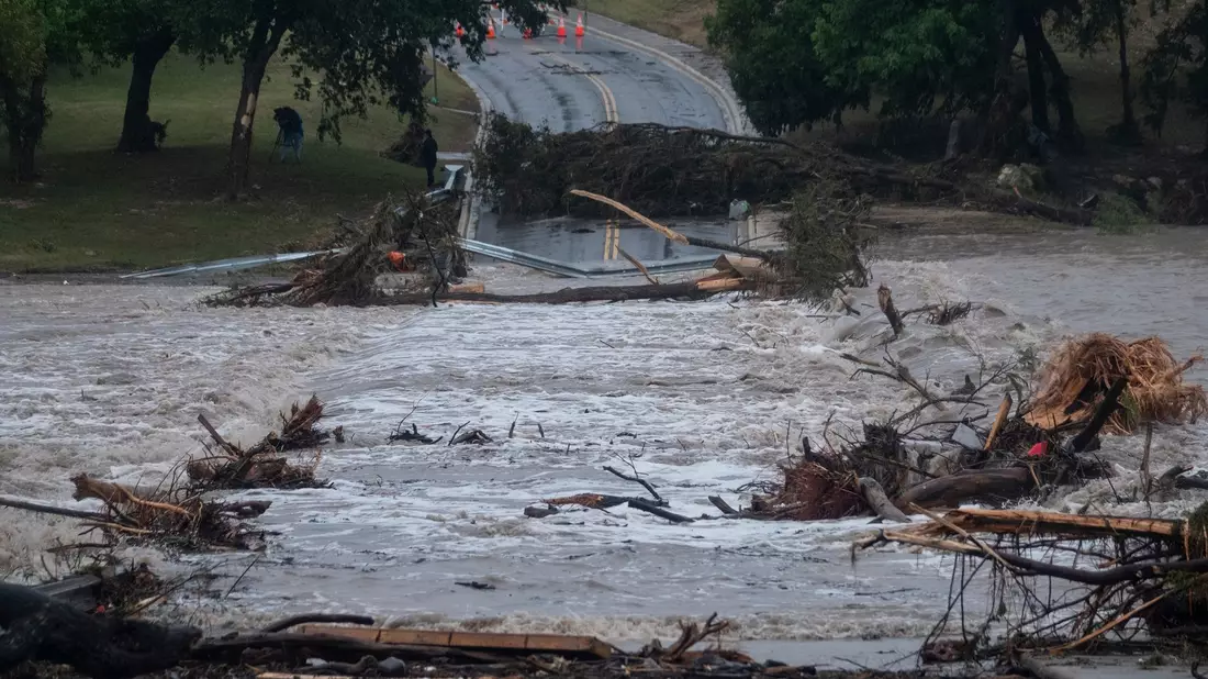 Weiter heftiger Regen in Texas erwartet. - Bild: Joel Angel Juarez/FR172380 AP/AP/dpa