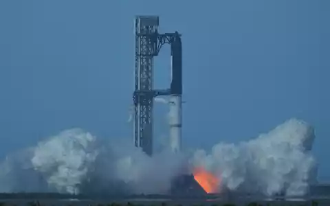 Ein weiterer geplanter Testflug des «Starship» musste kurz vor dem Start abgebrochen werden.  - Foto: Eric Gay/AP/dpa