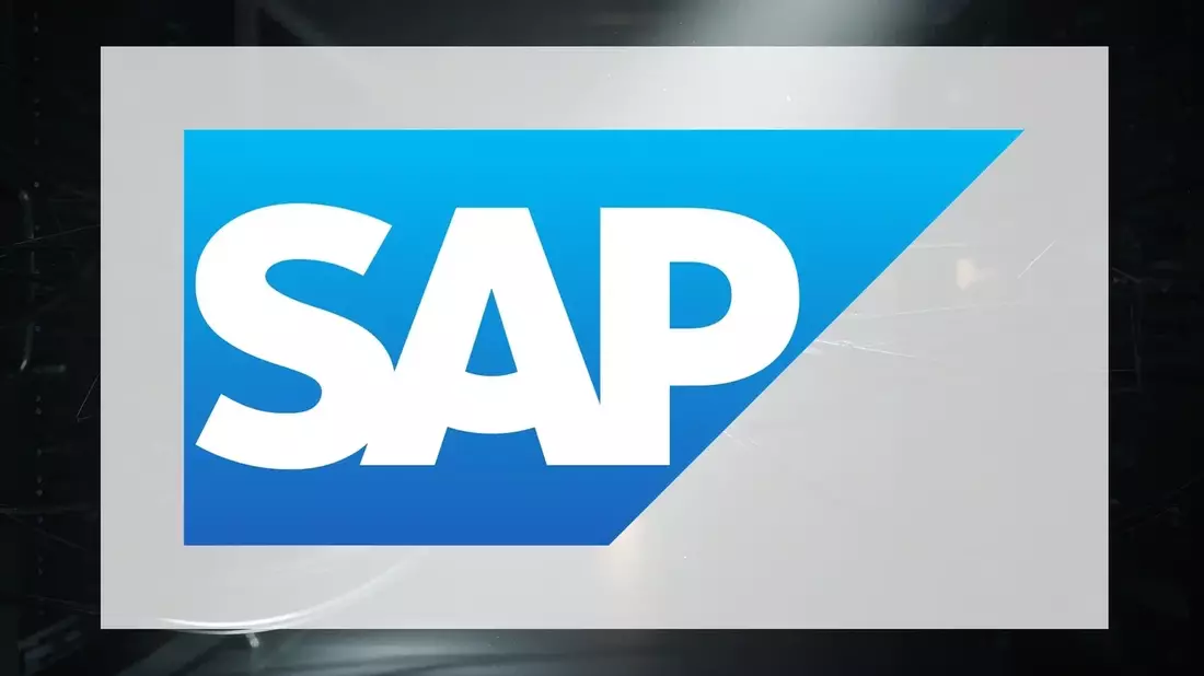 SAP Stock Slides Ahead of Earnings: UBS Cuts Target, Sector Shifts
