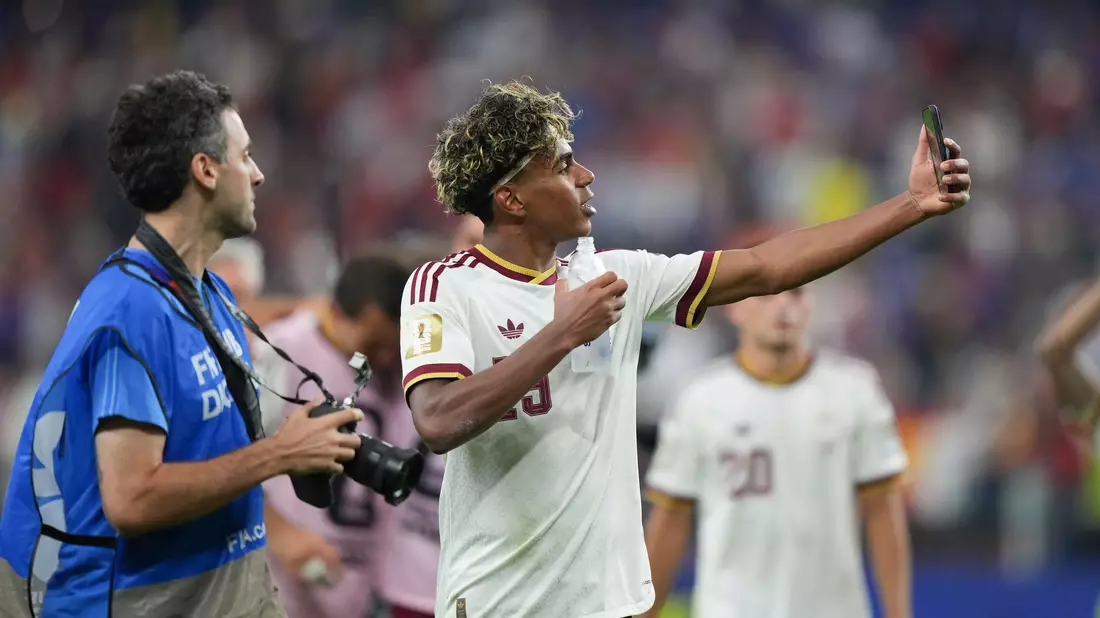 Bei seiner ersten WM direkt im Finale: Lamine Yamal. (Archivbild) - Bild: Huang Zongzhi/XinHua/dpa