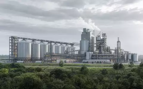 Bunge Global SA US12185T1043 präsentiert eine moderne Ölsaatenanlage als fotorealistisches architektonisches 3D-Render - Foto: THN