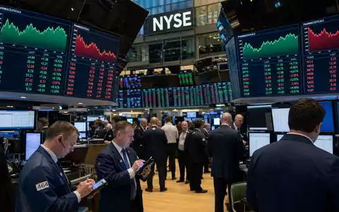 Börsen-Editorial vom NYSE-Handelsraum mit Pharma-Charts symbolisiert Notierung von Merck & Co. Inc., ISIN US58933Y1055 - Foto: THN