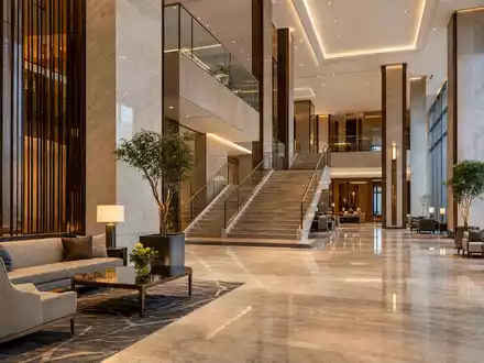 InterContinental Hotels Group PLC (GB00BHJYC057) betreibt weltweit elegante Hotellobbys mit gehobener, moderner Business-Ausstattung - Foto: THN