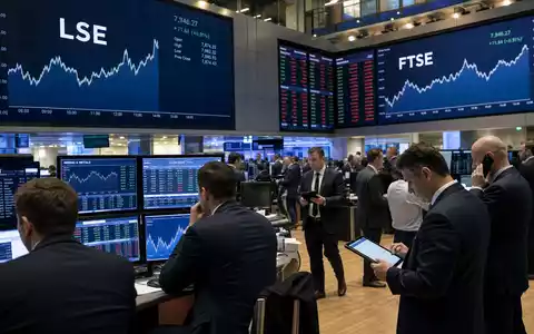 Börsen-Editorial vom Handelsraum der London Stock Exchange, relevant für The Weir Group plc, GB0009633180 - Foto: THN