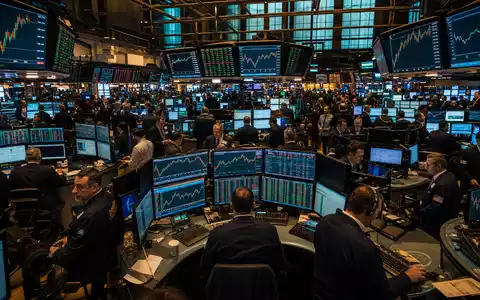 Gartner Inc. Aktie am NYSE-Börsenparkett mit Tech-Sektor-Charts und Handelsmonitoren im Überblick, ISIN US3666511072 - Foto: THN