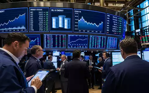Marathon Petroleum US56585A1025 auf dem NYSE-Handelsparkett mit Energie-Sektor-Kursanzeigen, Charts und aktuellen Ölpreisdaten im Hintergrund - Foto: THN