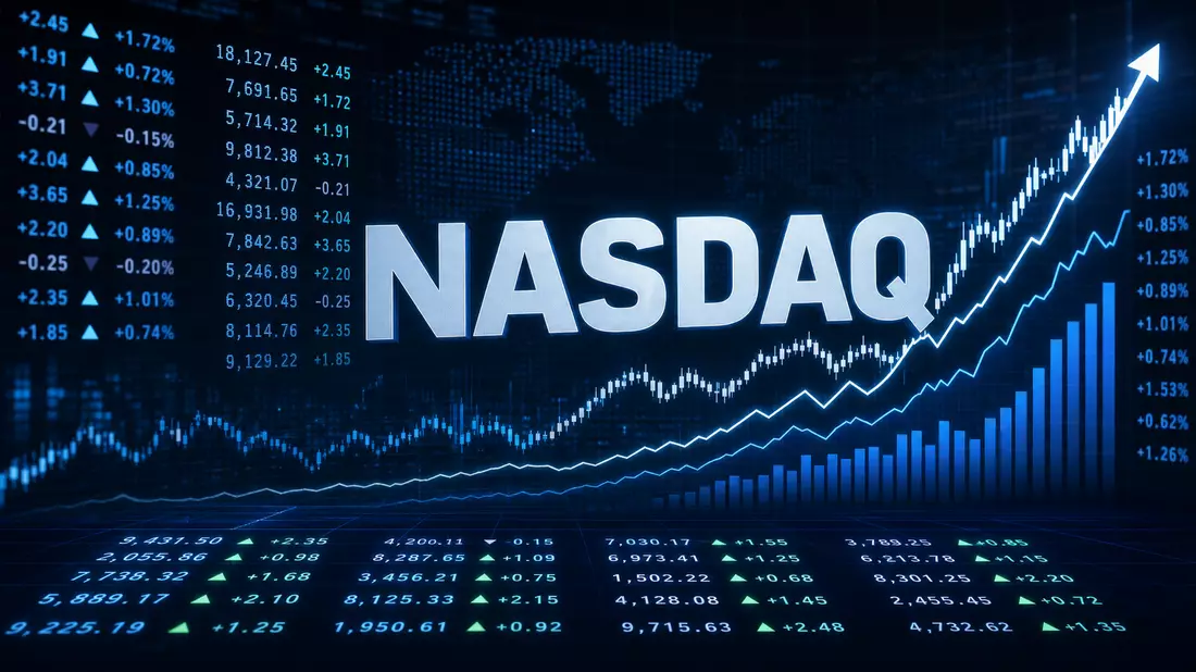 Editorial-Finanzgrafik mit NASDAQ-Schriftzug und leuchtenden digitalen Kursdiagrammen im Dunkeln