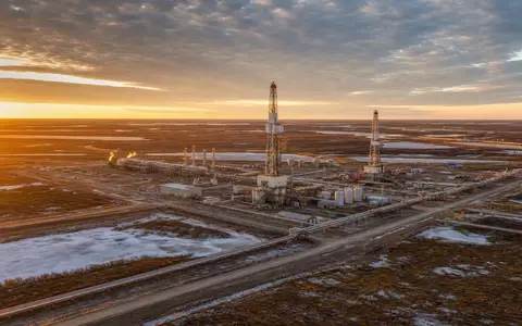 ConocoPhillips betreibt eine große Öl und Gas Förderanlage in der arktischen Tundra, ISIN US20825C1045 - Foto: THN