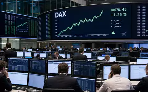 Börsen-Editorial vom Frankfurter Trading-Floor mit DAX-Charts symbolisiert die Notierung der Deutsche Lufthansa AG, ISIN DE0008232125 - Foto: THN
