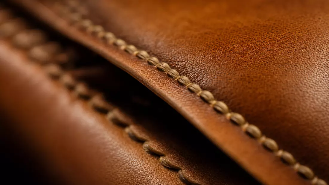 Makro Leder-Nähte Textur Salvatore Ferragamo S.p.A. IT0004712375