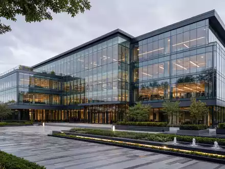 Dayforce Inc. modernes Glasgebäude als Firmenhauptsitz im fotorealistischen Architektur Render ISIN US23920P1093 - Foto: THN