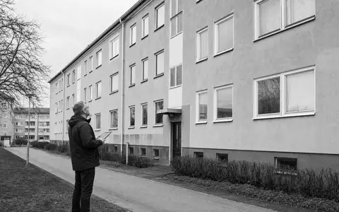 Wallenstam AB (ISIN SE0017780137) betreibt Hausverwaltung schwedischer Mietwohnungen, dokumentiert in dieser Schwarzweiß-Reportageaufnahme - Foto: THN