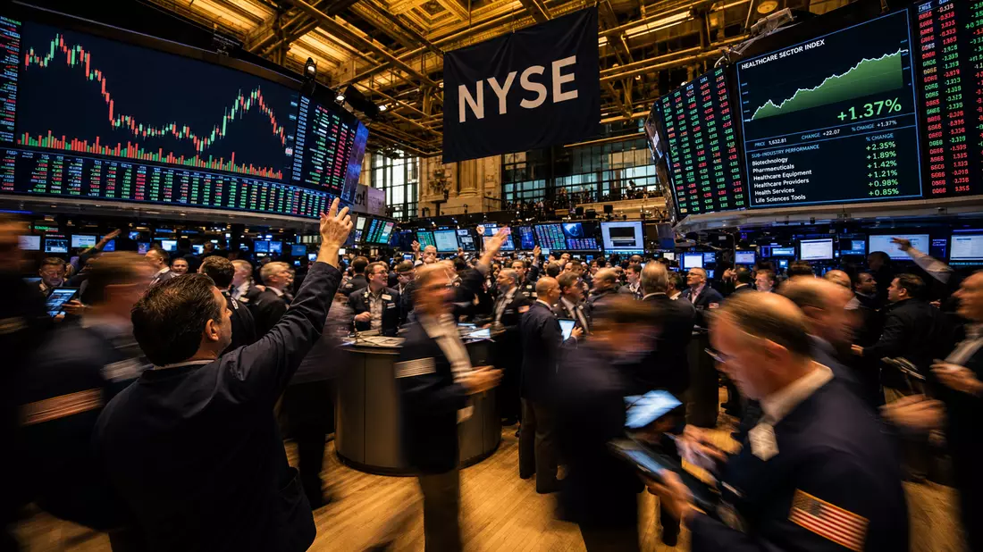 NYSE Trading Floor mit aktiven Tradern und Healthcare-Sektor-Indexcharts auf Digitalanzeigen