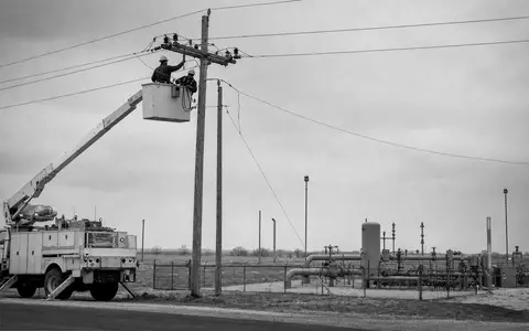 WEC Energy Group (ISIN US92939U1060) Techniker warten Strom- und Erdgasleitungen im Mittleren Westen der USA - Foto: THN