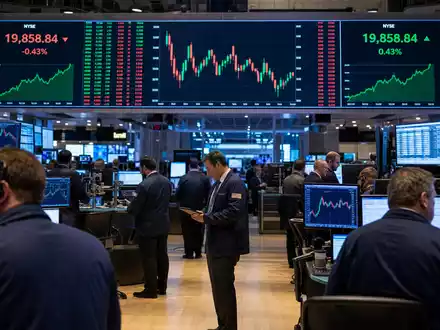 Fox Corp. (Class B) Aktie US35137L2043 NYSE-Handelsparkett mit Tradern und sektorspezifischen Mediencharts - Foto: THN