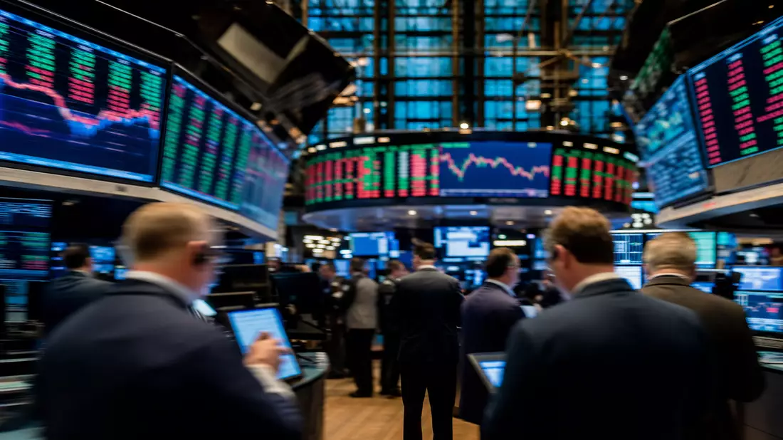 Editorial-Foto einer generischen New Yorker Börsenhandelsfläche mit unscharfen Kursanzeigen